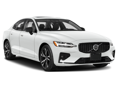 2024 Volvo S60 Plus Dark Theme