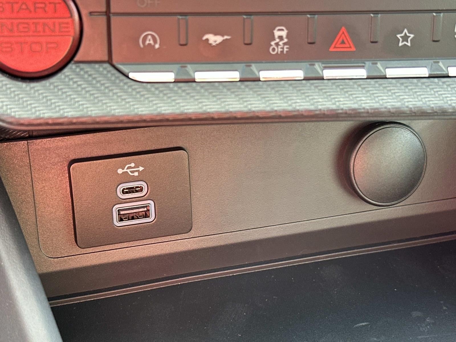 2026 Ford Mustang ECOBOOST PREMIUM CONVERTI