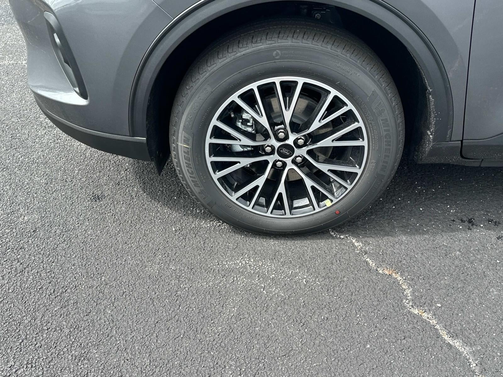 2025 Ford Escape PHEV FWD