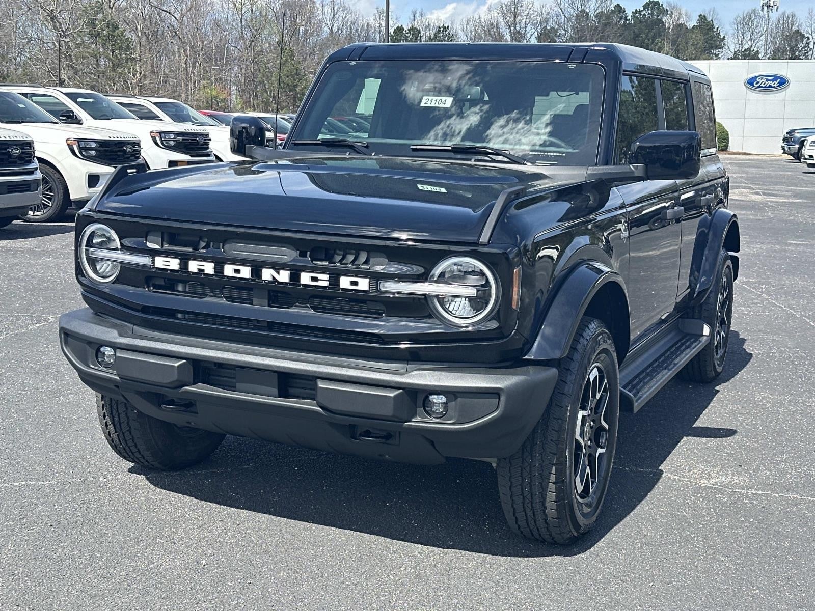 2025 Ford Bronco OUTER BANKS 4 DOOR 4X4