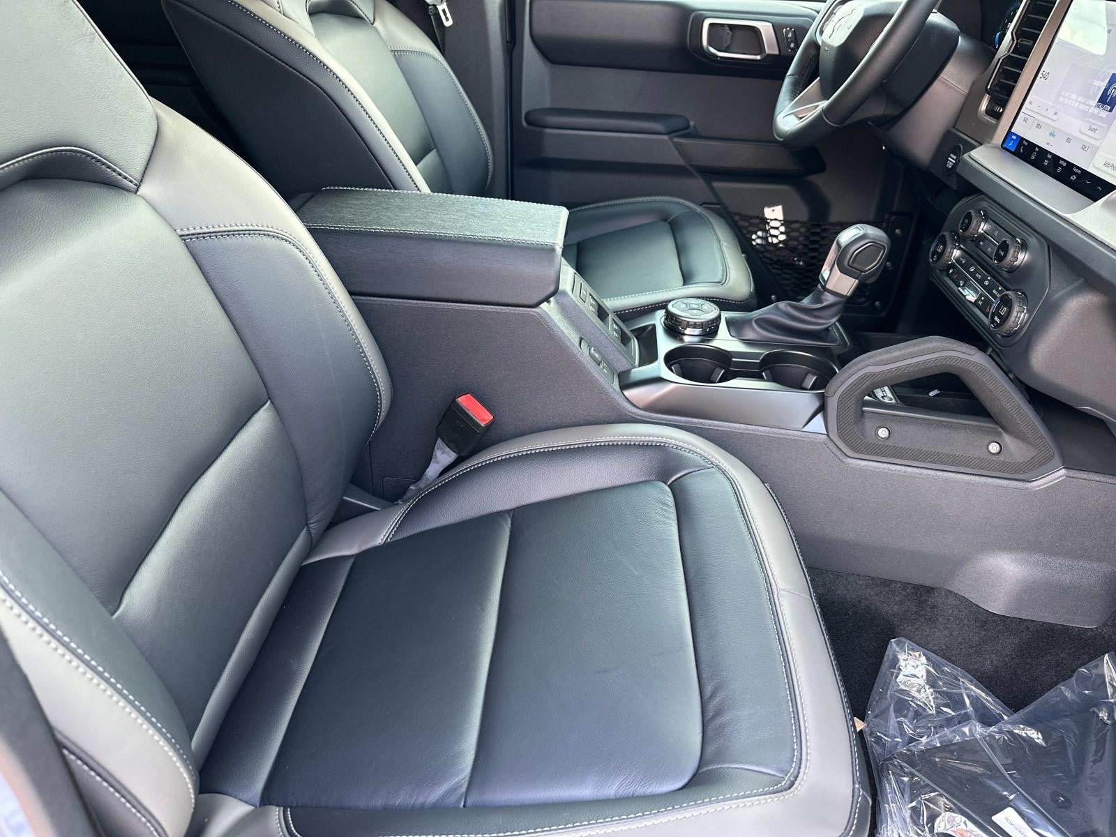 2025 Ford Bronco OUTER BANKS 4 DOOR 4X4