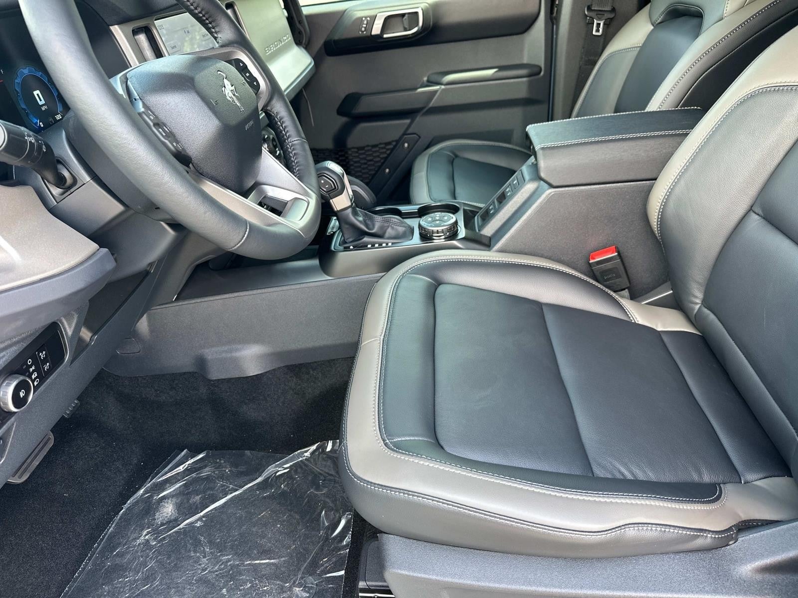 2025 Ford Bronco OUTER BANKS 4 DOOR 4X4