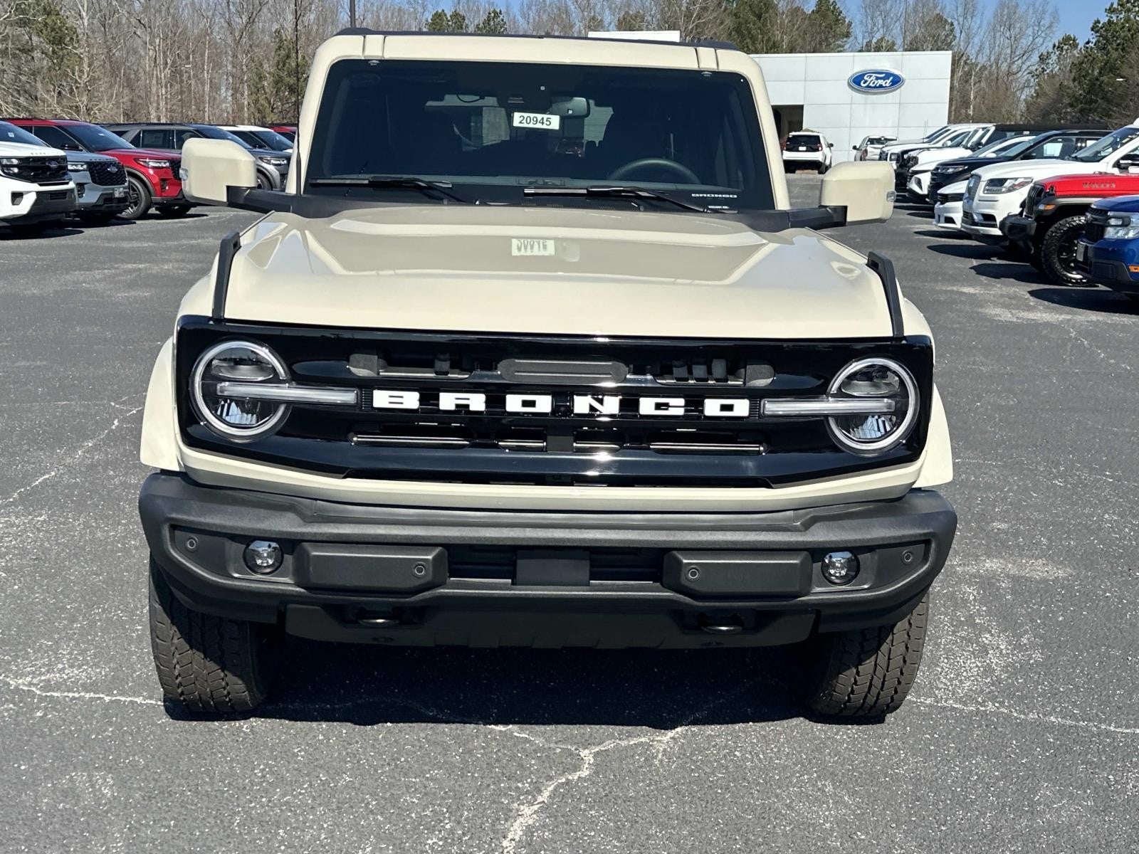 2025 Ford Bronco OUTER BANKS 4 DOOR 4X4
