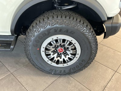 2025 Ford Bronco OUTER BANKS 4 DOOR 4X4