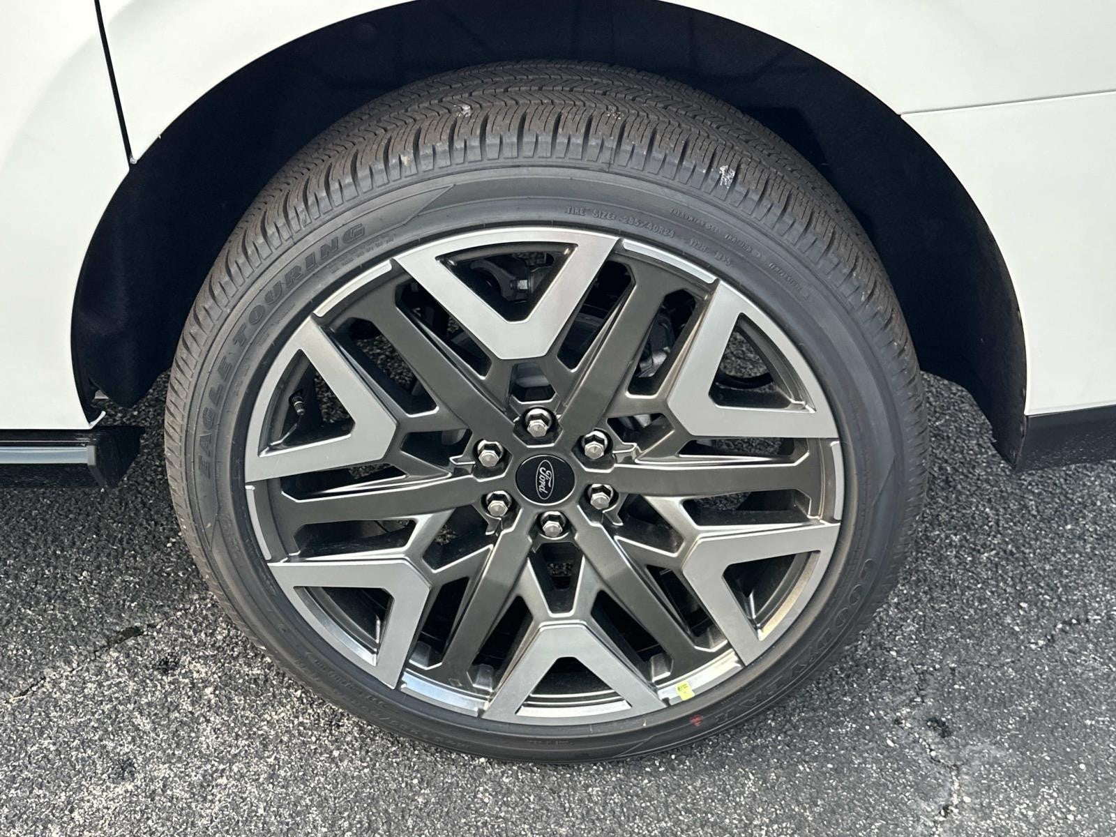 2026 Ford Expedition Max PLATINUM 4X4