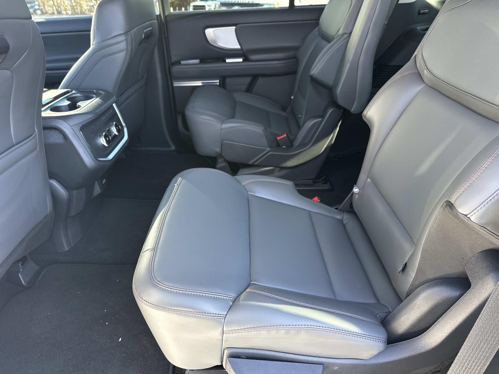 2025 Ford Expedition ACTIVE 4X2