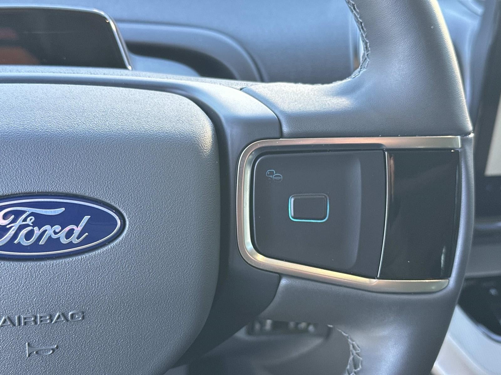 2025 Ford Expedition ACTIVE 4X2