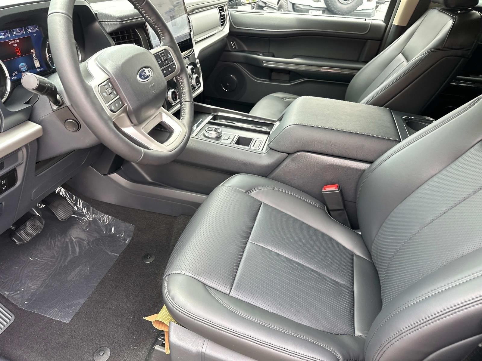 2024 Ford Expedition XLT 4X2