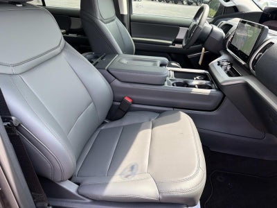 2026 Ford Expedition ACTIVE 4X2