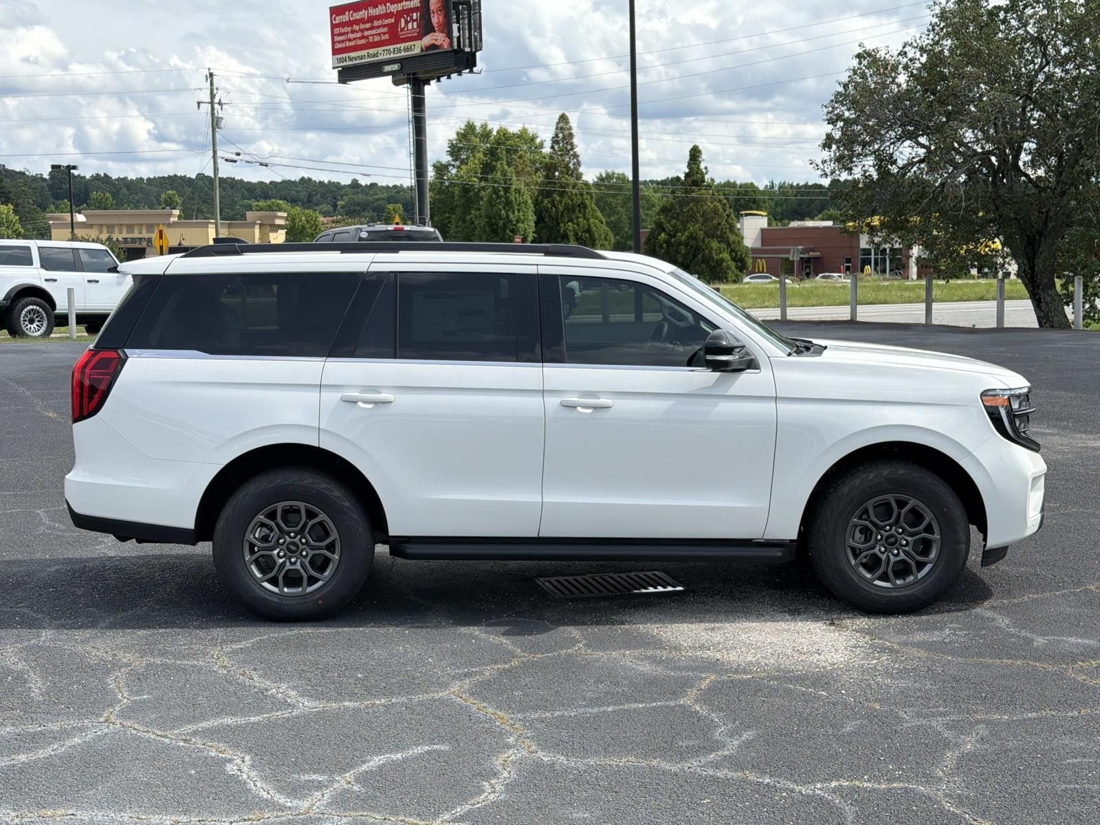 2026 Ford Expedition ACTIVE 4X2