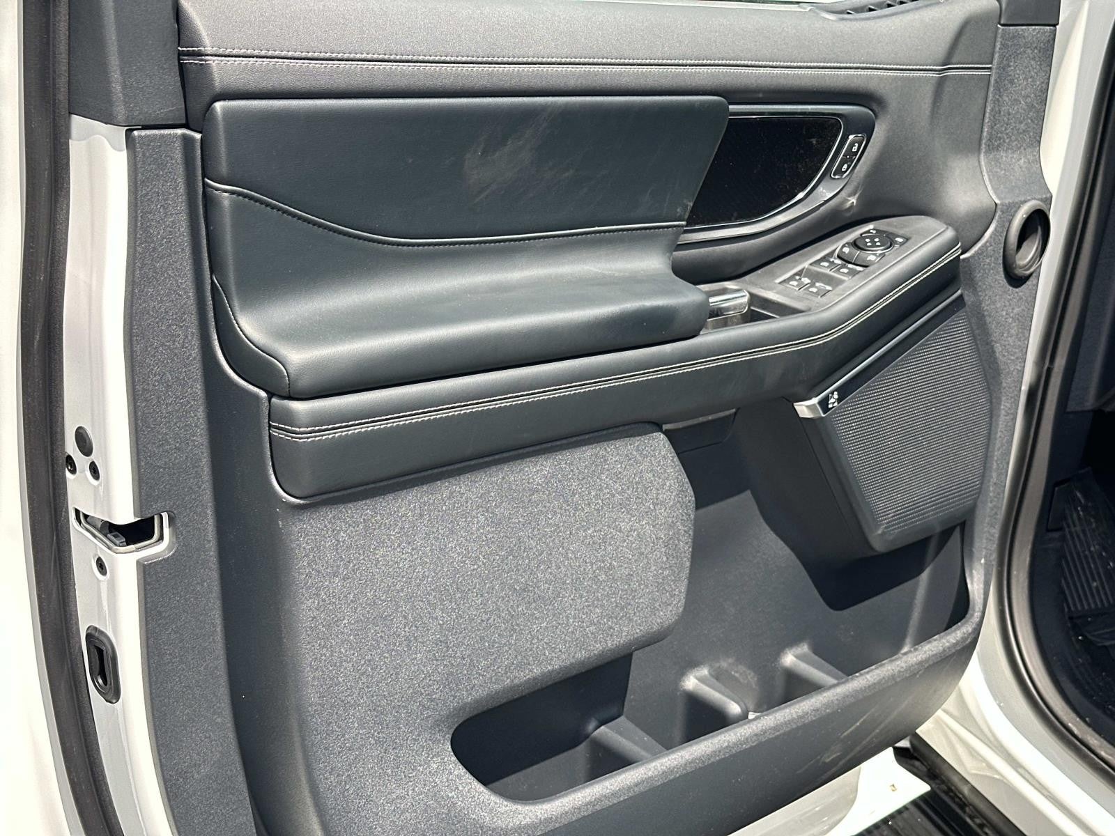 2026 Ford Expedition PLATINUM 4X4