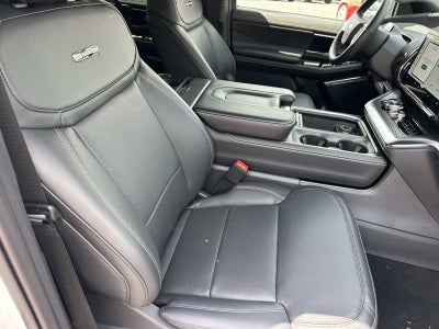 2026 Ford Expedition PLATINUM 4X4