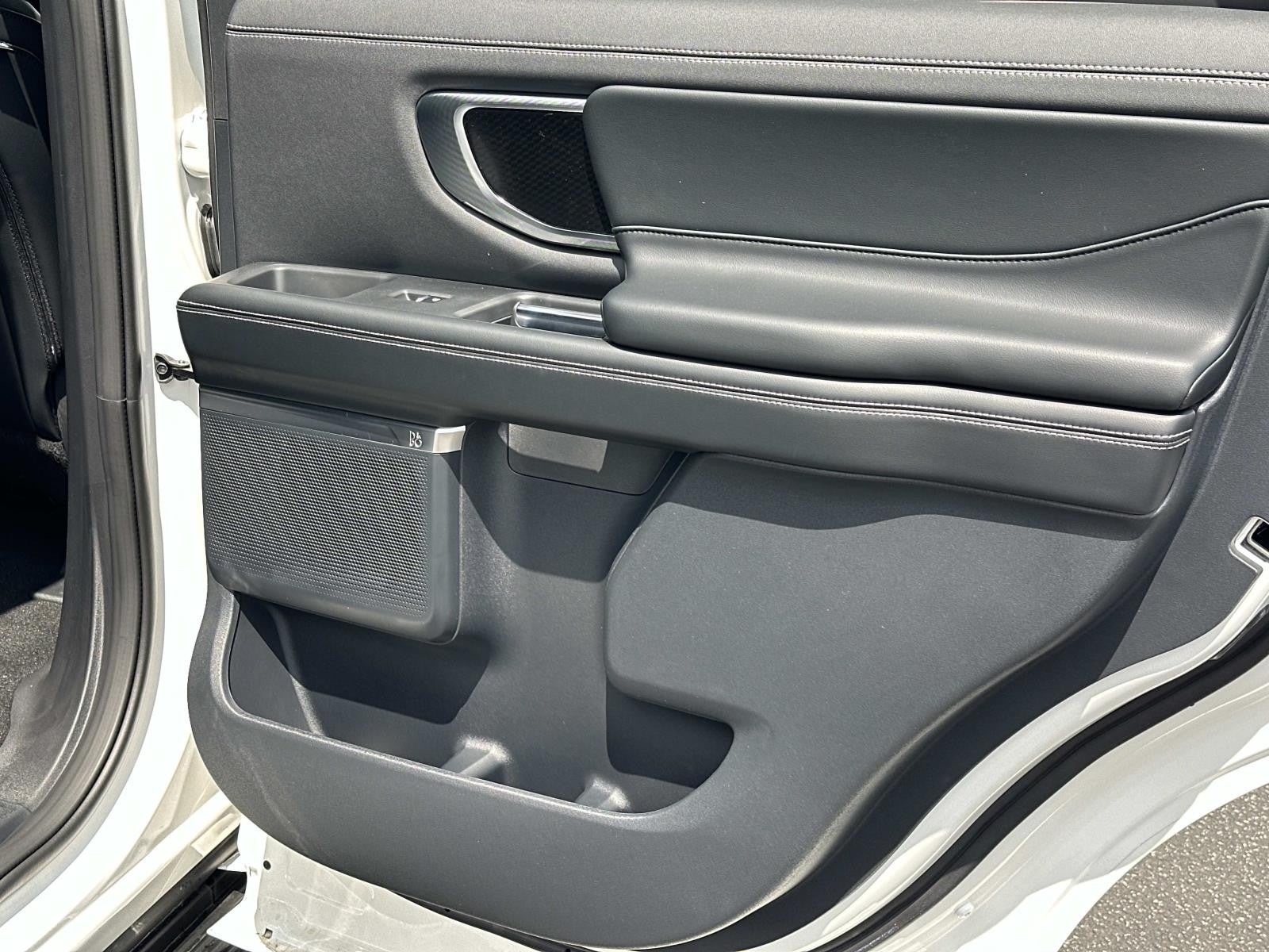 2026 Ford Expedition PLATINUM 4X4