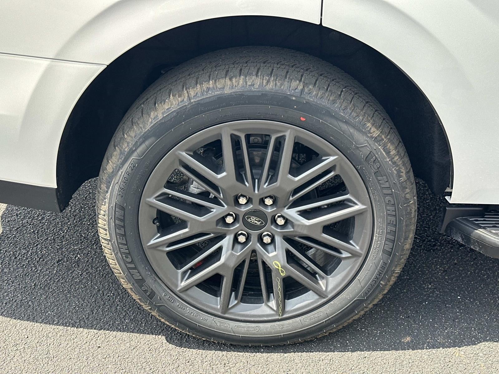 2026 Ford Expedition PLATINUM 4X4