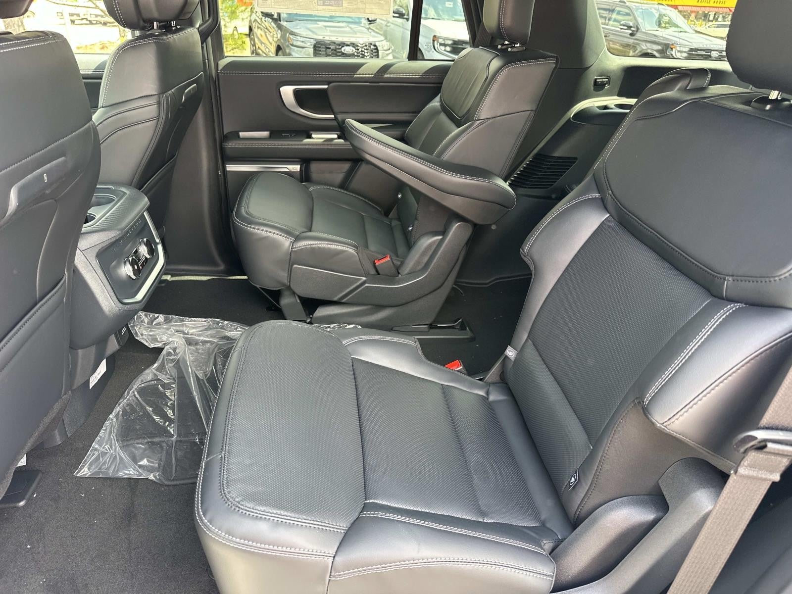 2026 Ford Expedition PLATINUM 4X4