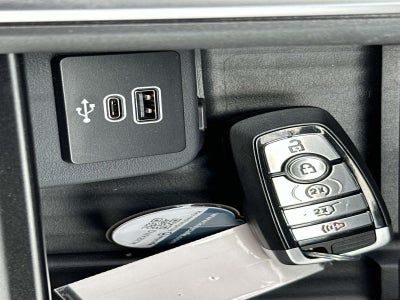 2026 Ford Expedition PLATINUM 4X4