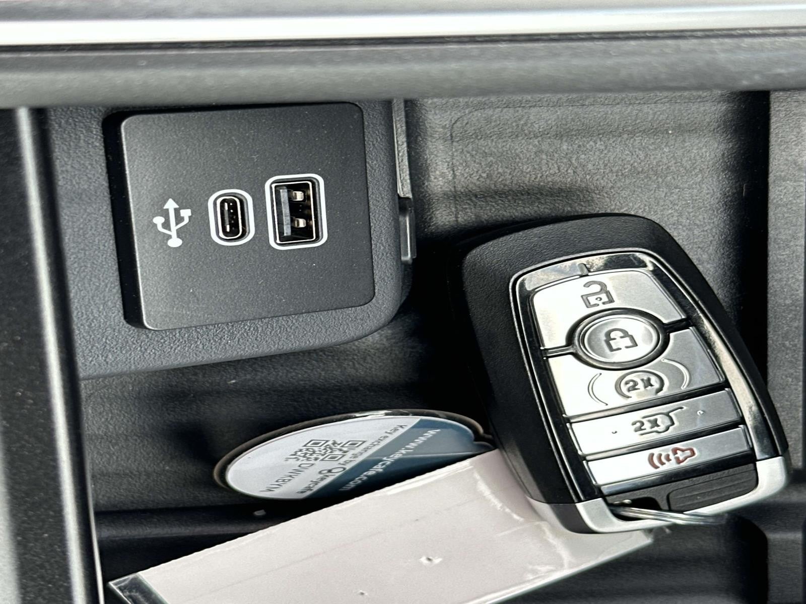 2026 Ford Expedition PLATINUM 4X4