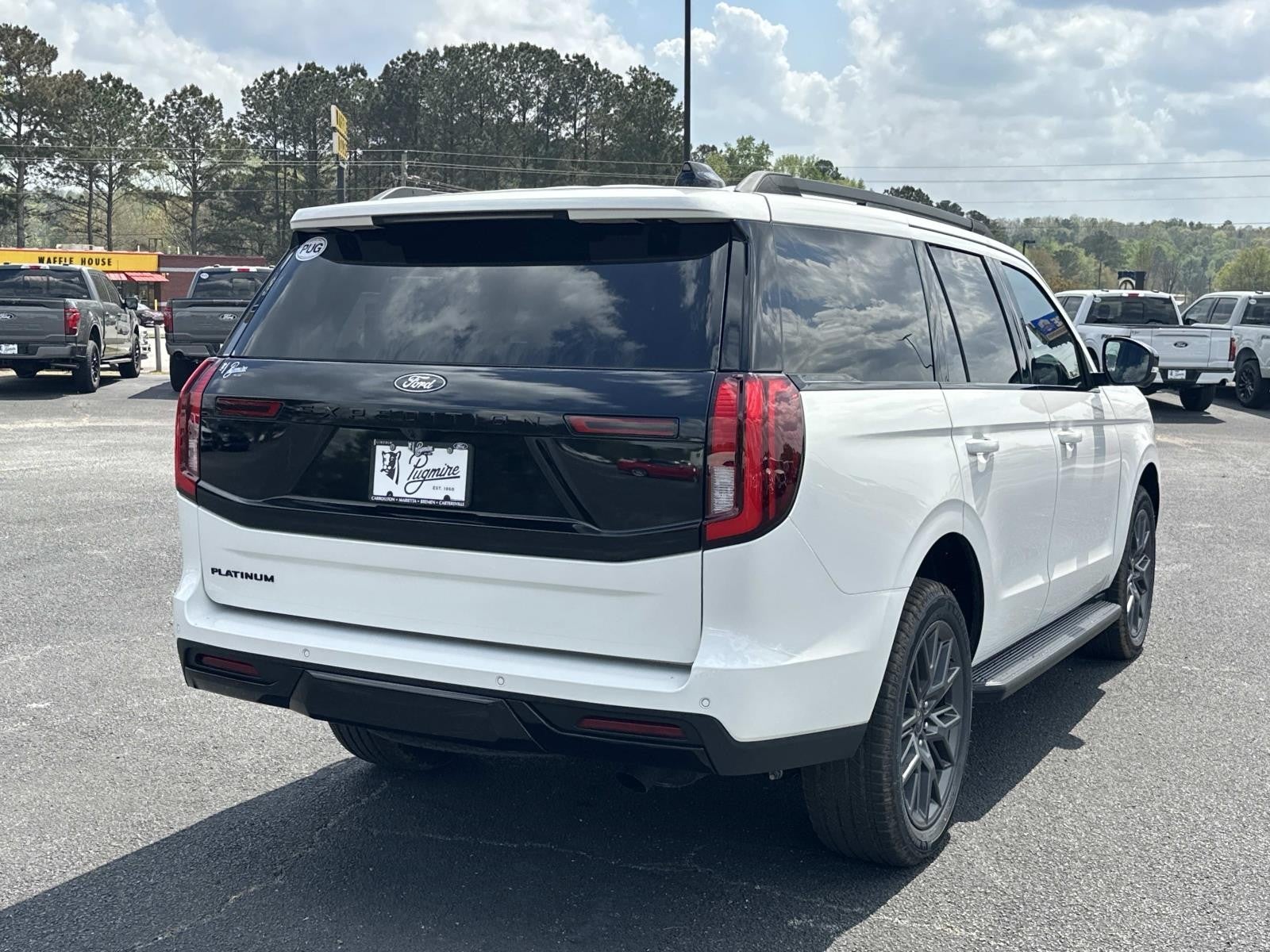 2026 Ford Expedition PLATINUM 4X4