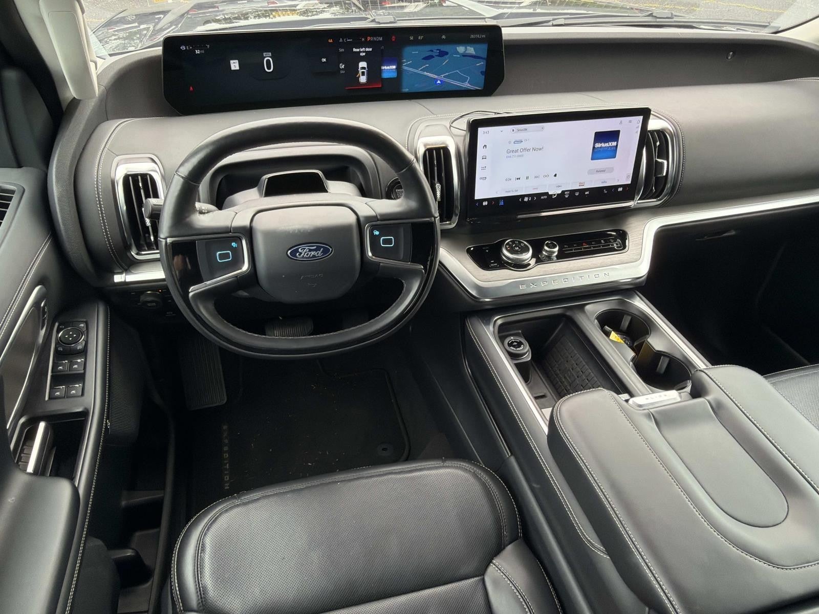 2025 Ford Expedition Platinum