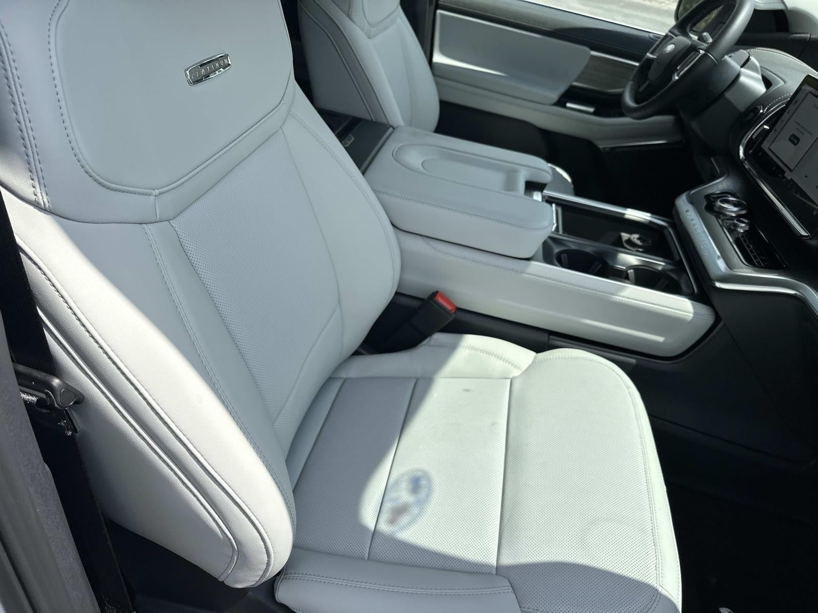 2026 Ford Expedition PLATINUM 4X4