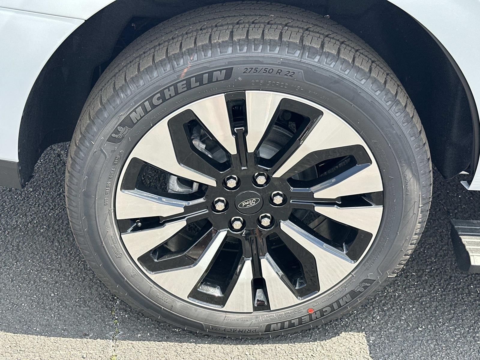 2026 Ford Expedition PLATINUM 4X4