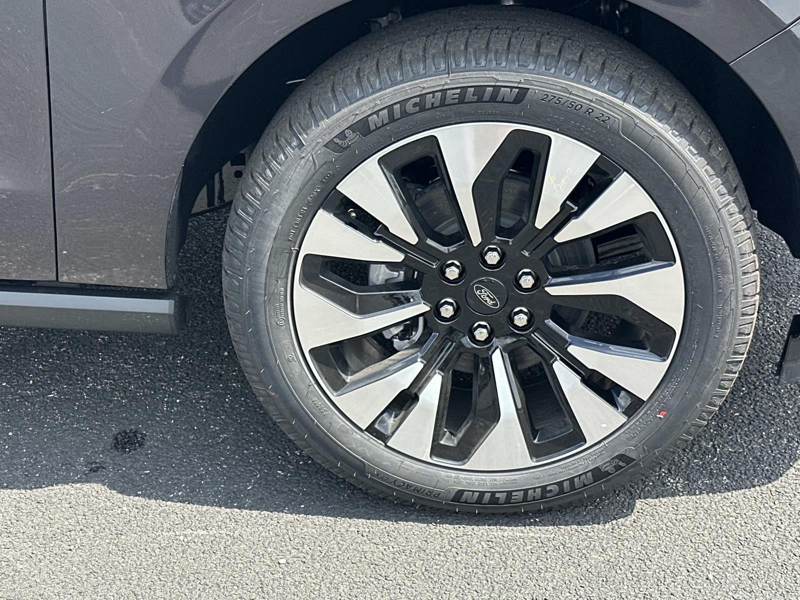 2026 Ford Expedition PLATINUM 4X4