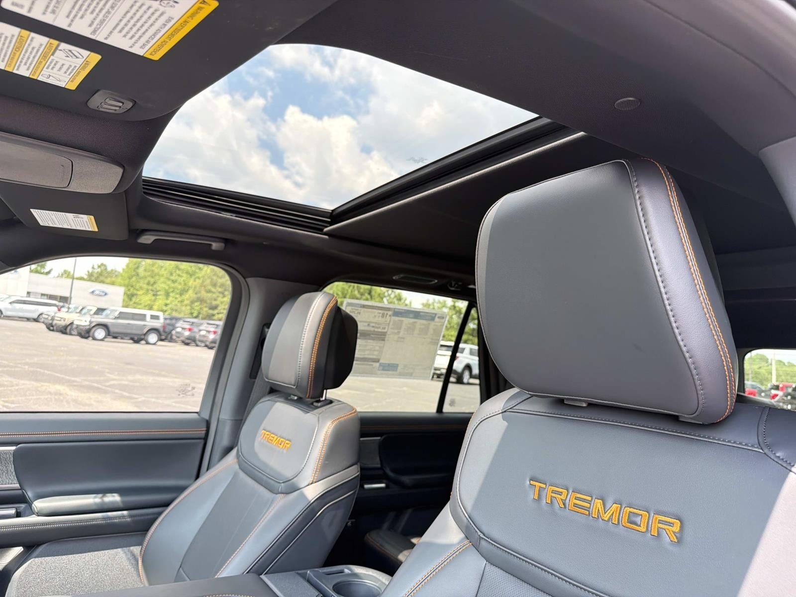2026 Ford Expedition TREMOR 4X4