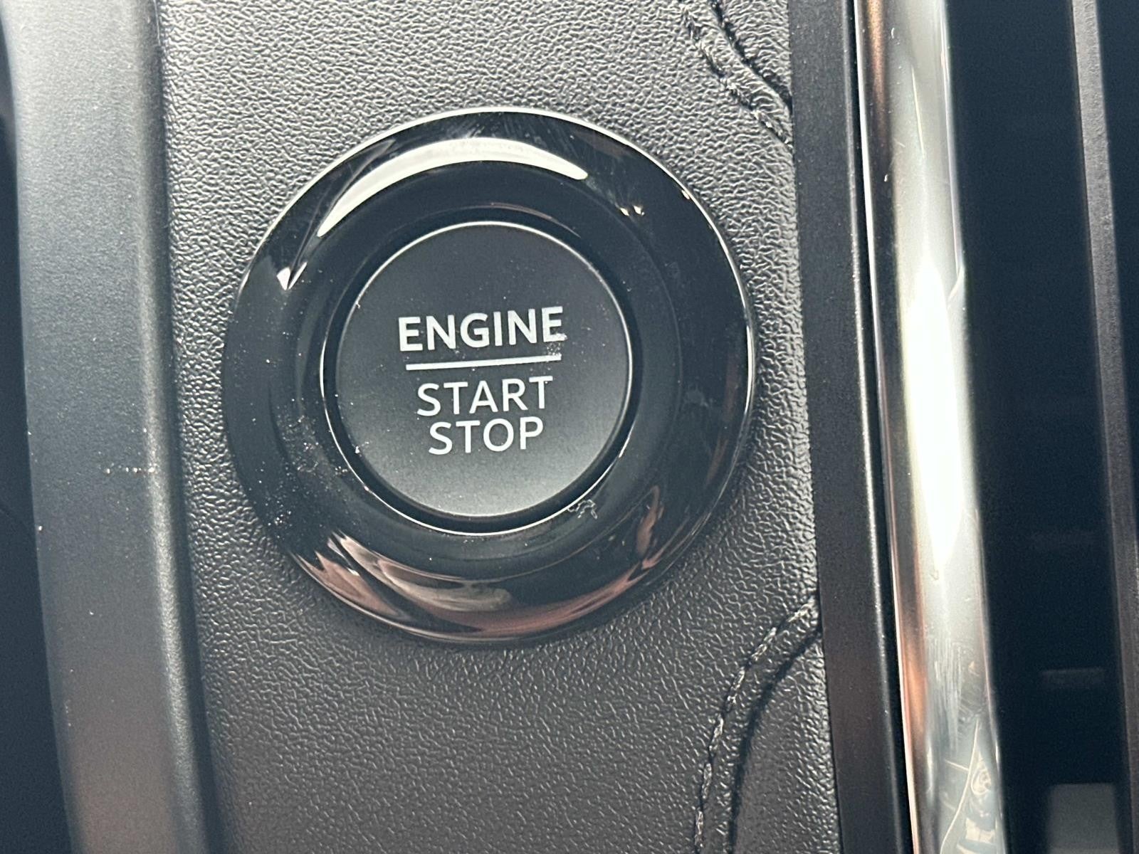 2025 Ford Expedition TREMOR 4X4 PUG PACKAGE