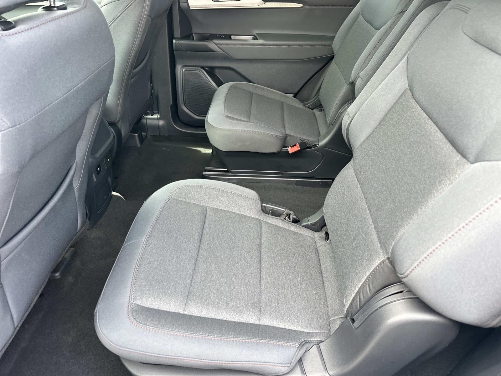 2026 Ford Explorer ACTIVE RWD