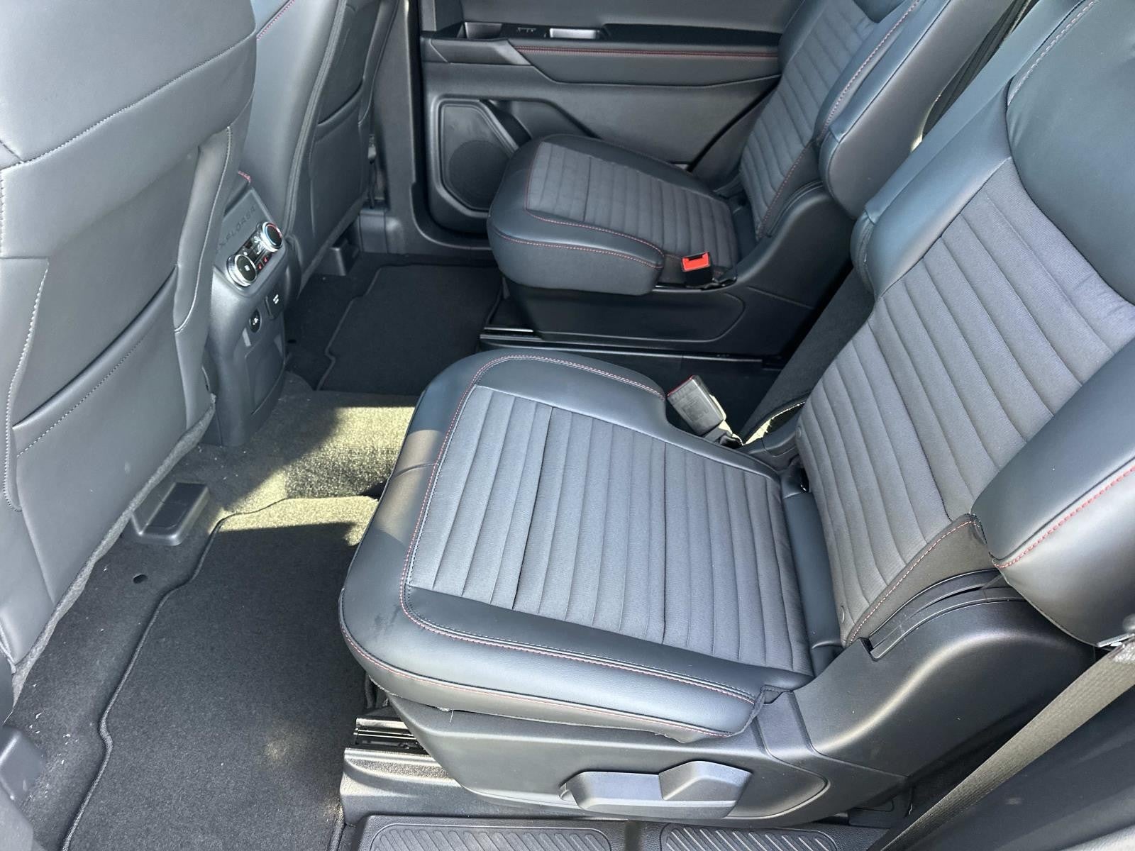 2026 Ford Explorer ST-LINE RWD