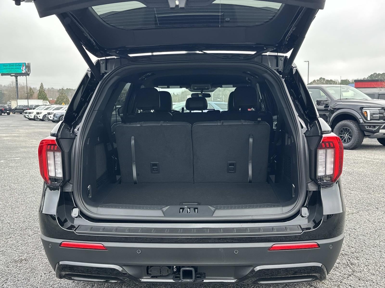 2026 Ford Explorer ST-LINE RWD