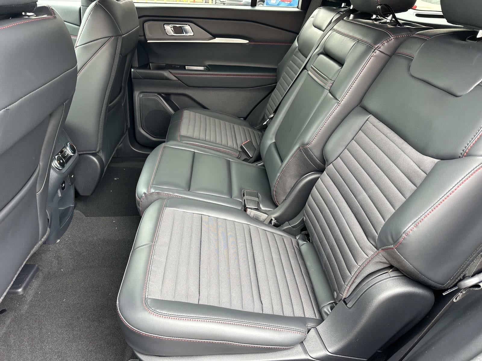 2026 Ford Explorer ST-LINE RWD