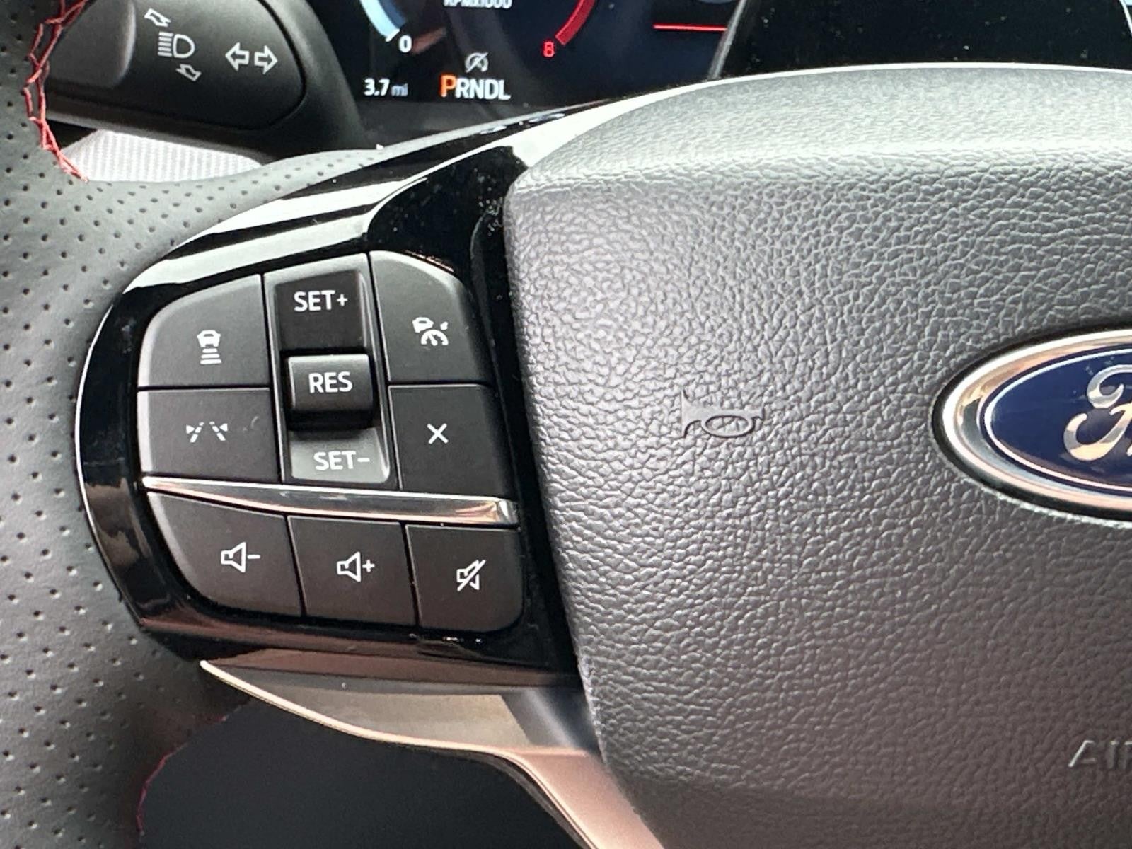 2026 Ford Explorer ST-LINE RWD