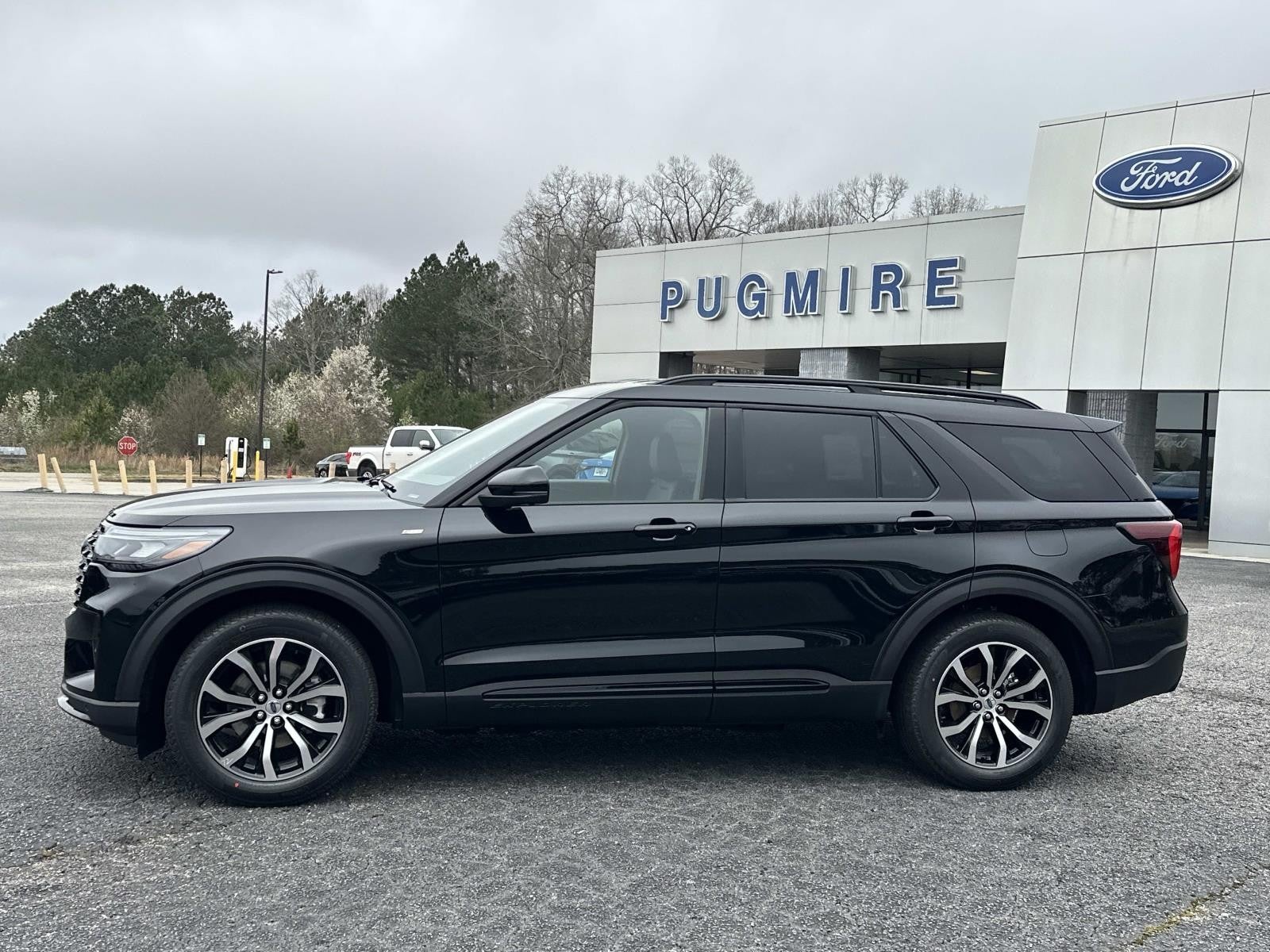 2026 Ford Explorer ST-LINE RWD