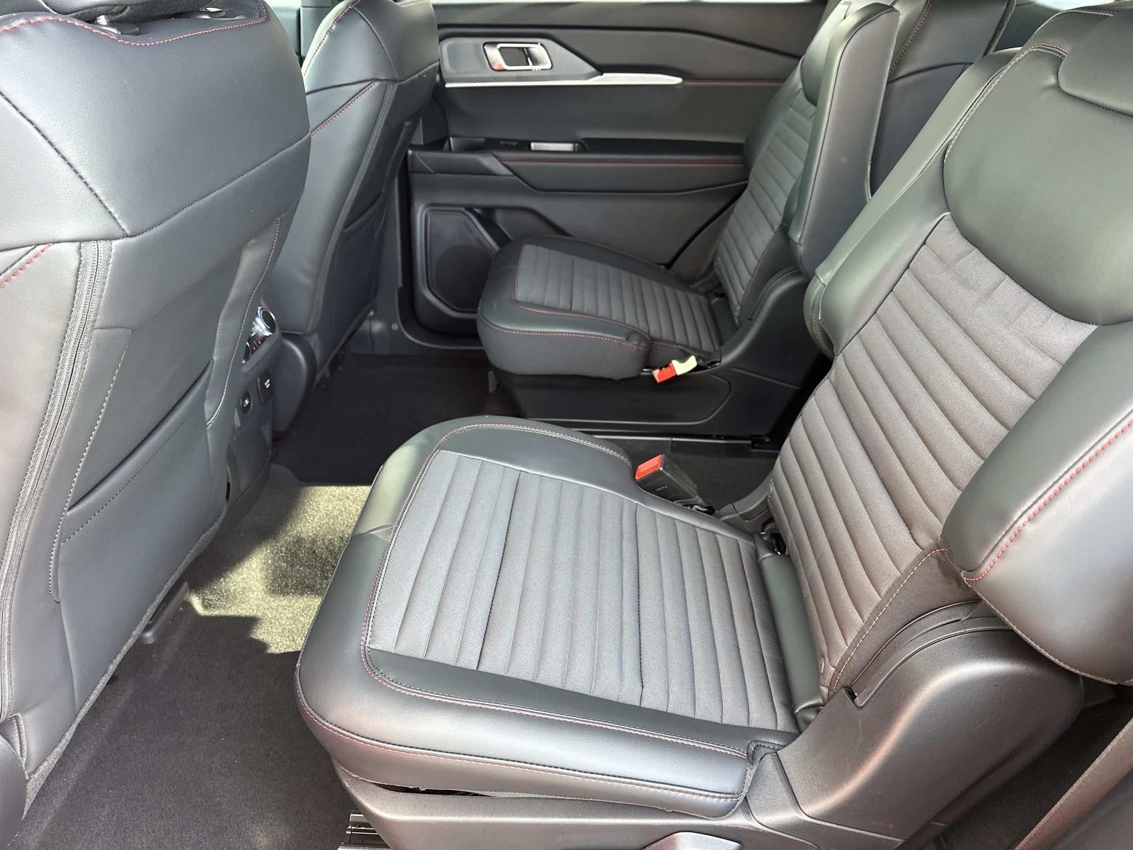 2026 Ford Explorer ST-LINE RWD