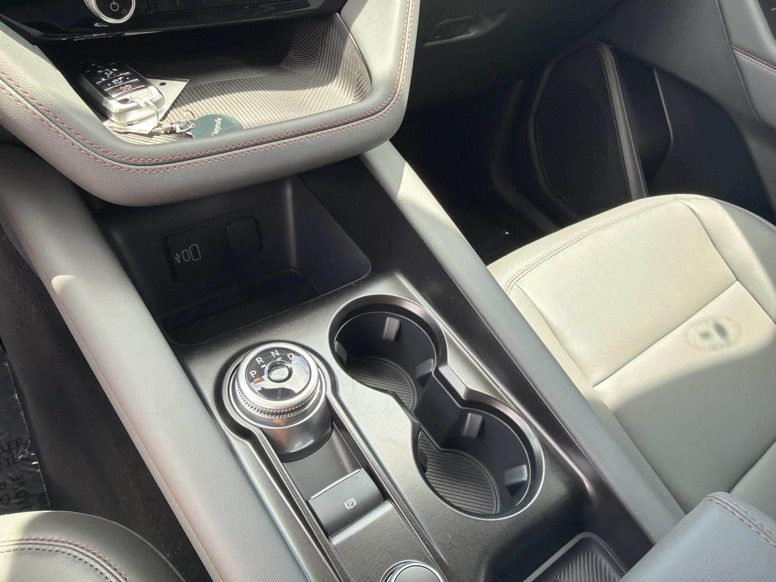 2026 Ford Explorer ACTIVE W/200A PKG 4WD
