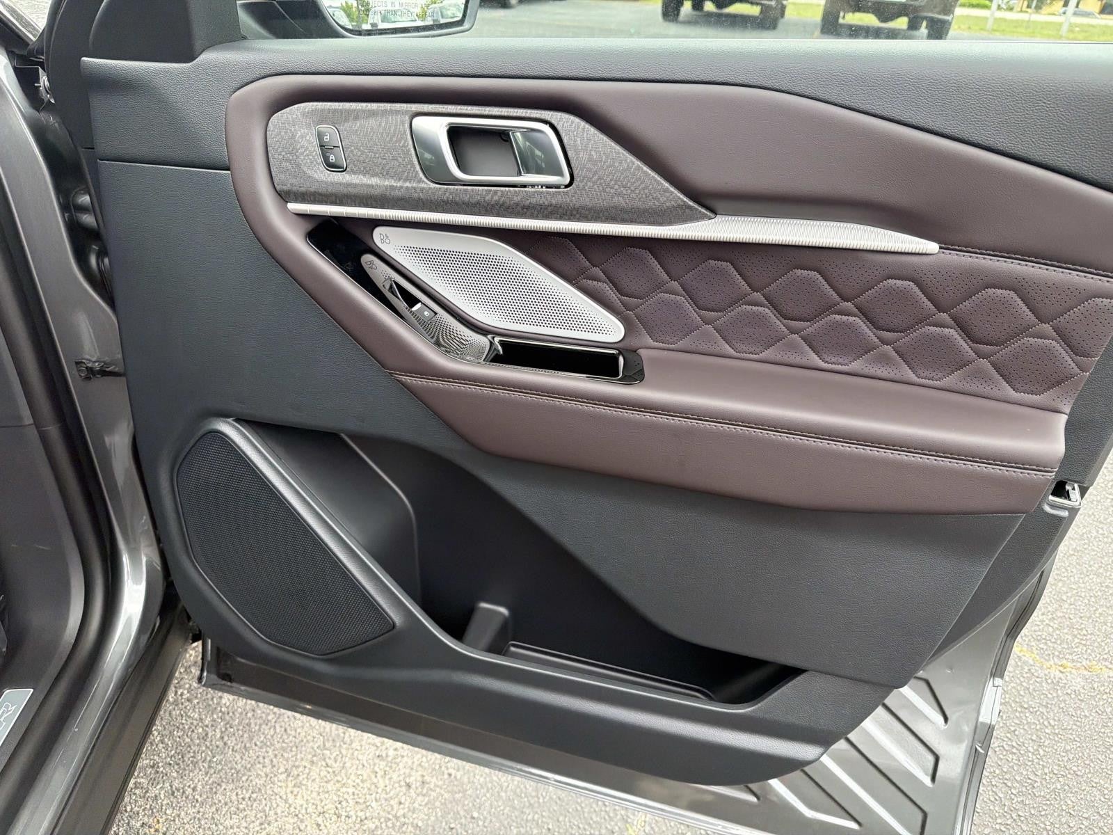 2026 Ford Explorer PLATINUM 4WD