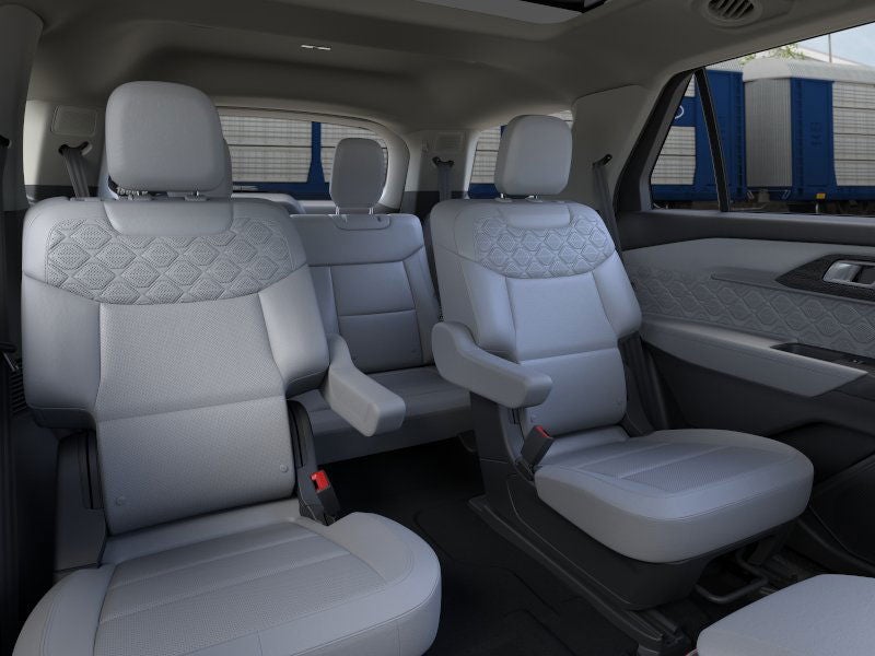 2026 Ford Explorer PLATINUM 4WD