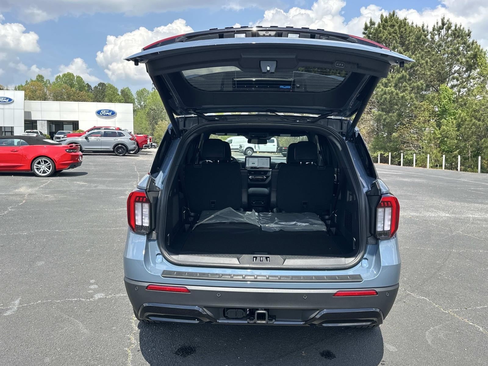 2026 Ford Explorer ST-LINE 4WD