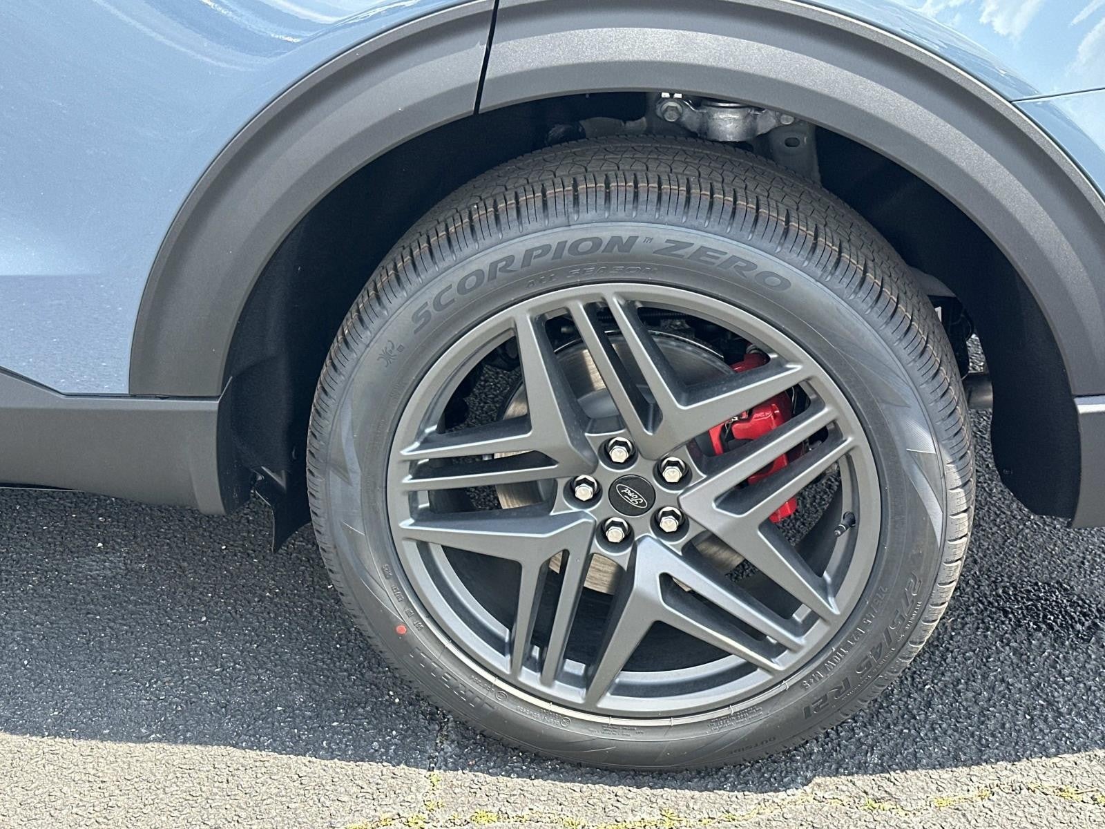 2026 Ford Explorer ST-LINE 4WD