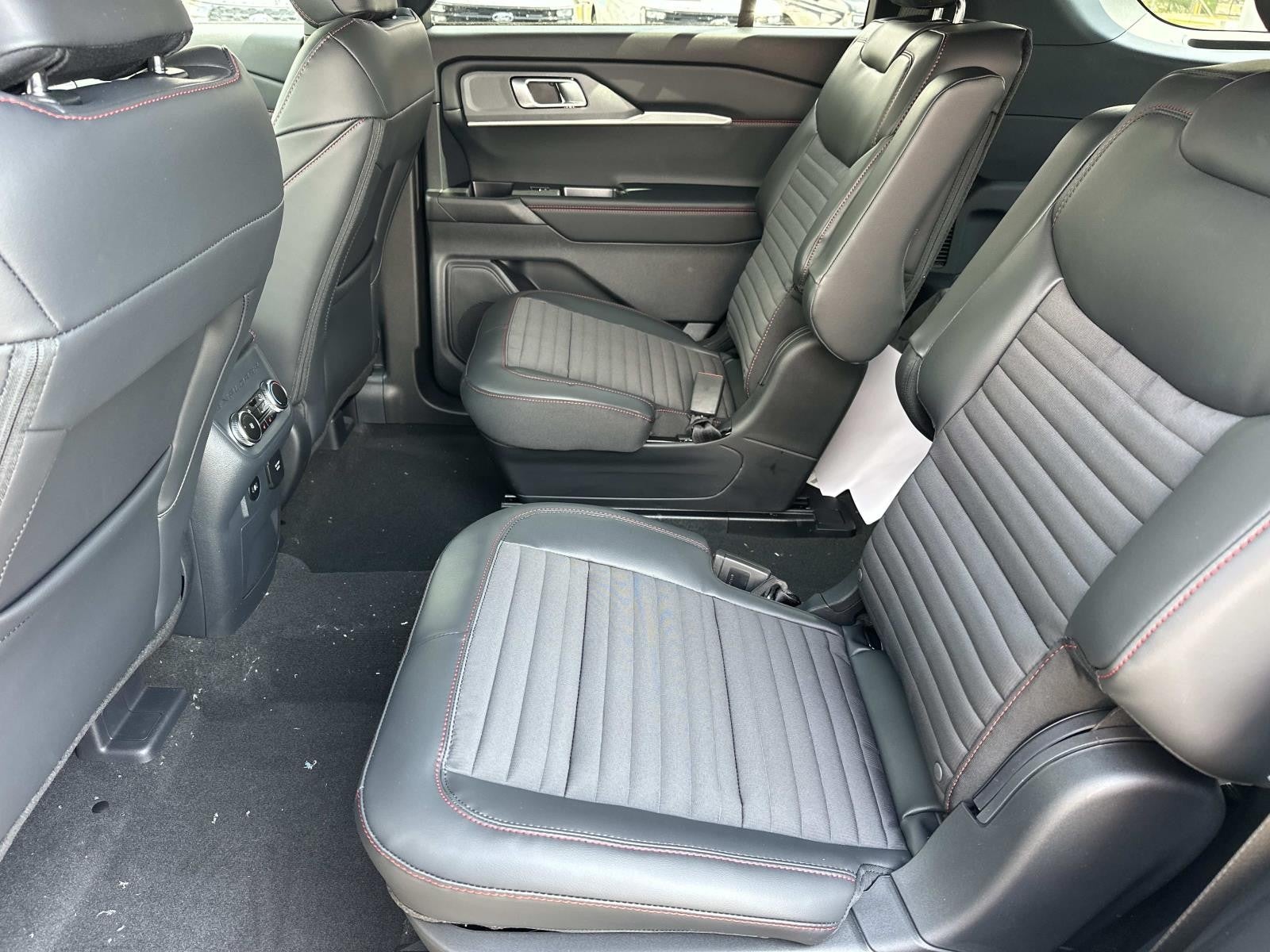 2026 Ford Explorer ST-LINE 4WD