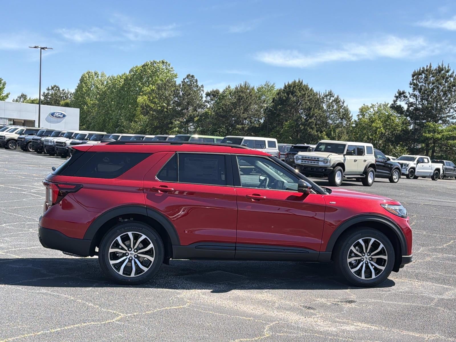 2026 Ford Explorer ST-LINE 4WD