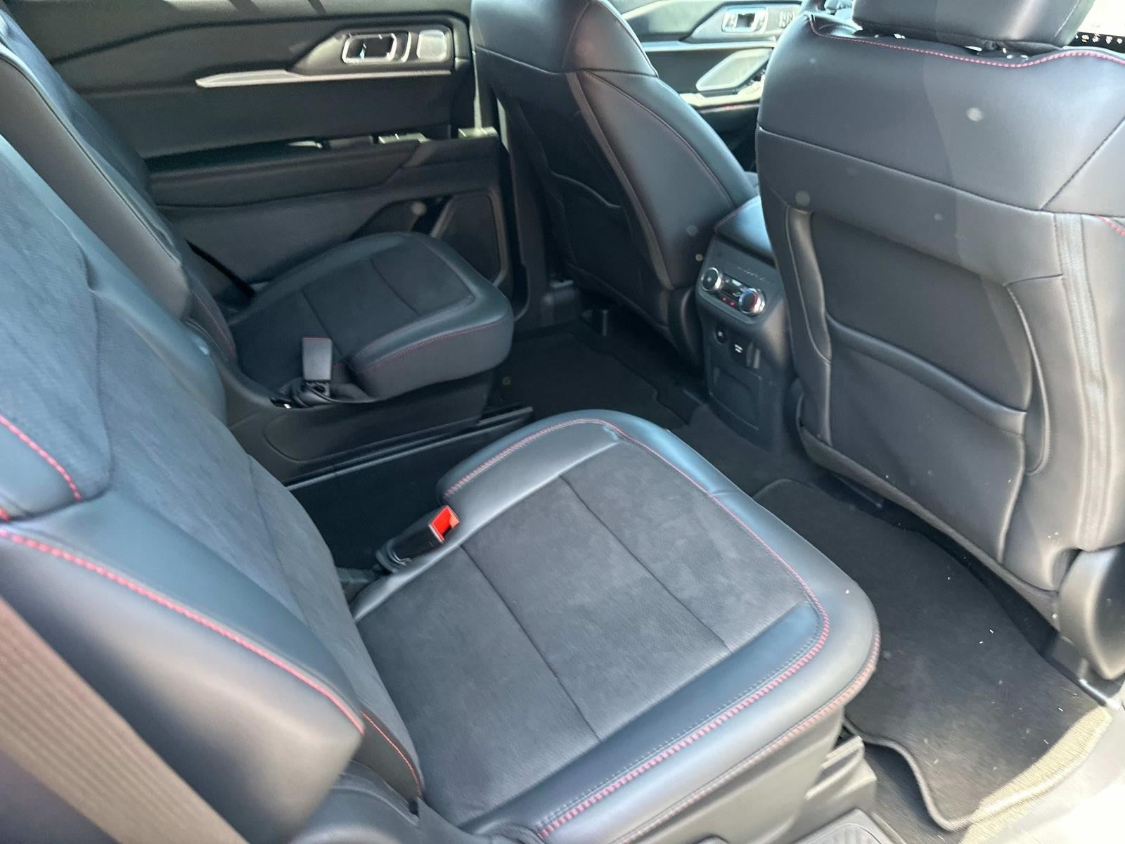 2025 Ford Explorer ST RWD