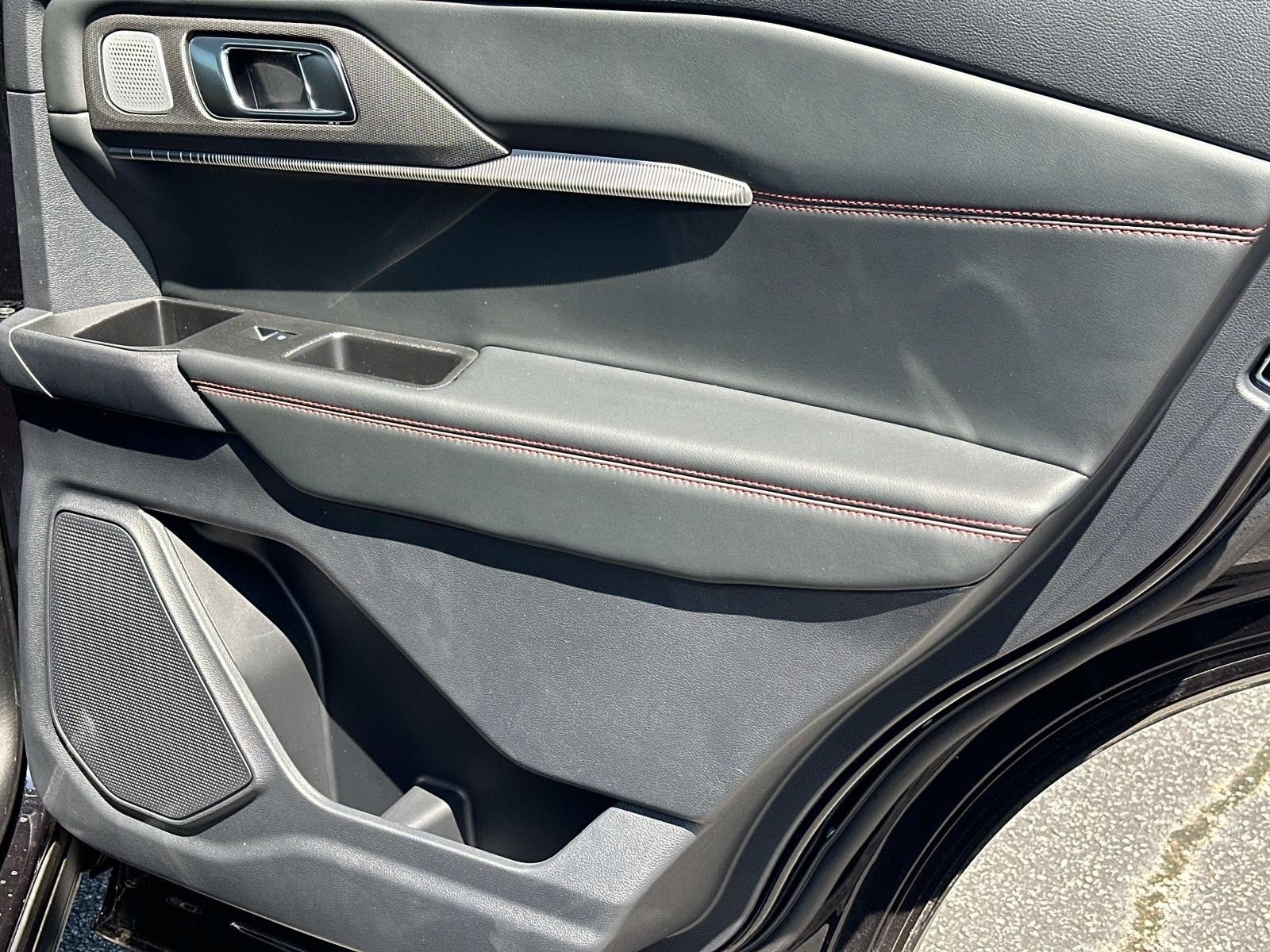 2025 Ford Explorer ST RWD