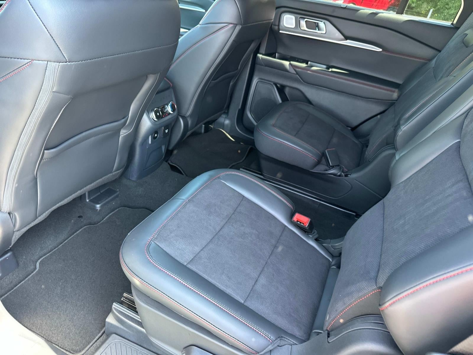 2025 Ford Explorer ST RWD