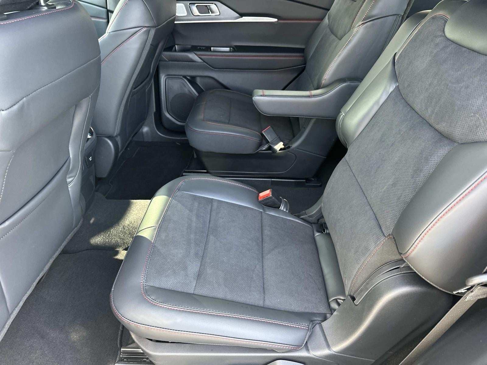 2026 Ford Explorer ST 4WD