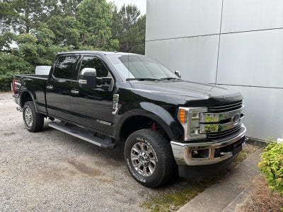 2017 Ford Super Duty F-250 SRW Lariat