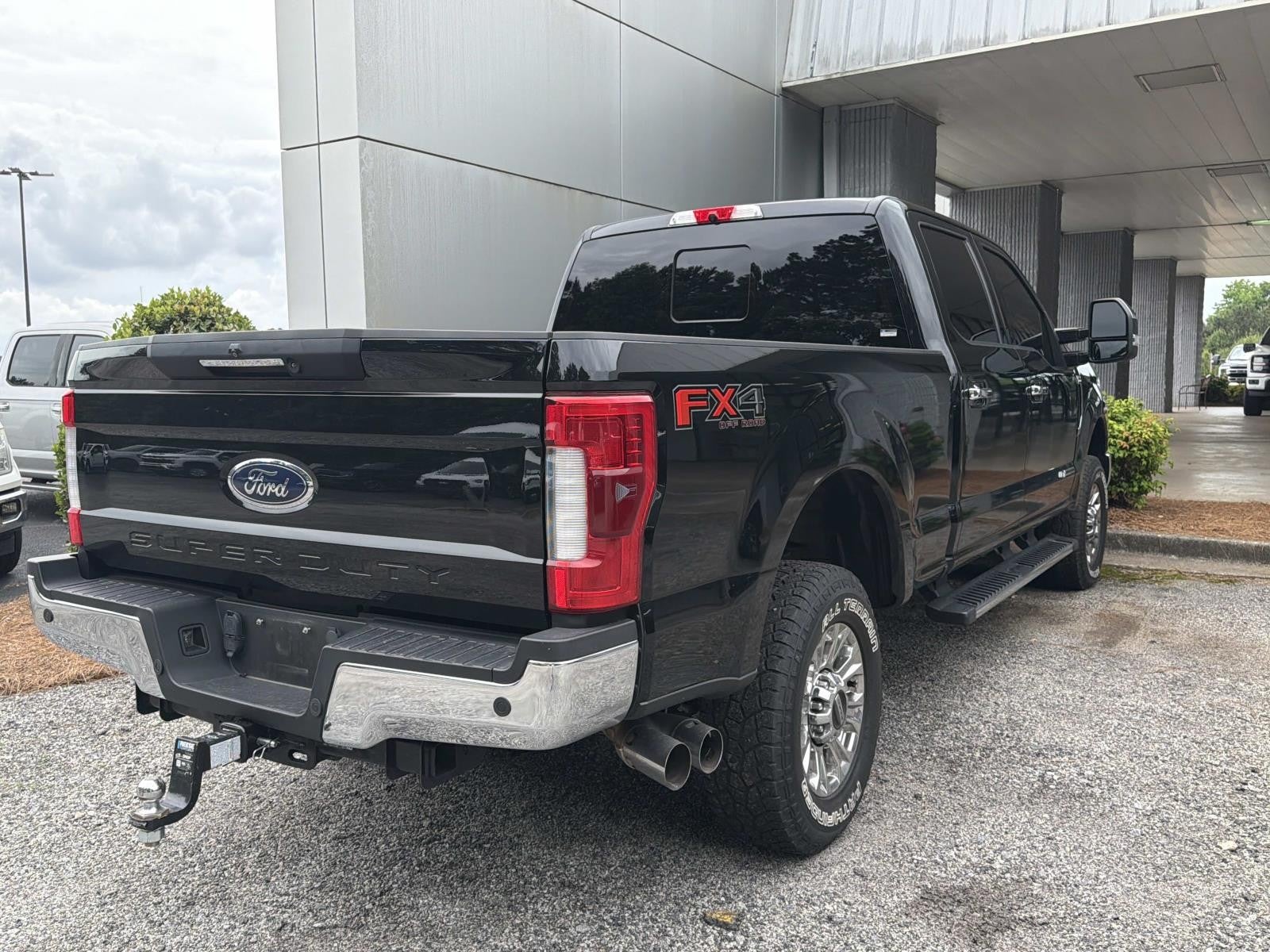2017 Ford Super Duty F-250 SRW Lariat