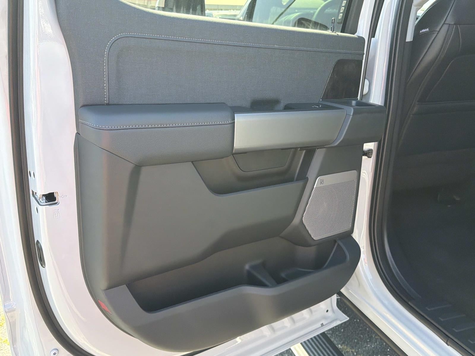 2026 Ford Super Duty F-250 SRW LARIAT 4WD CREW CAB 6.75'