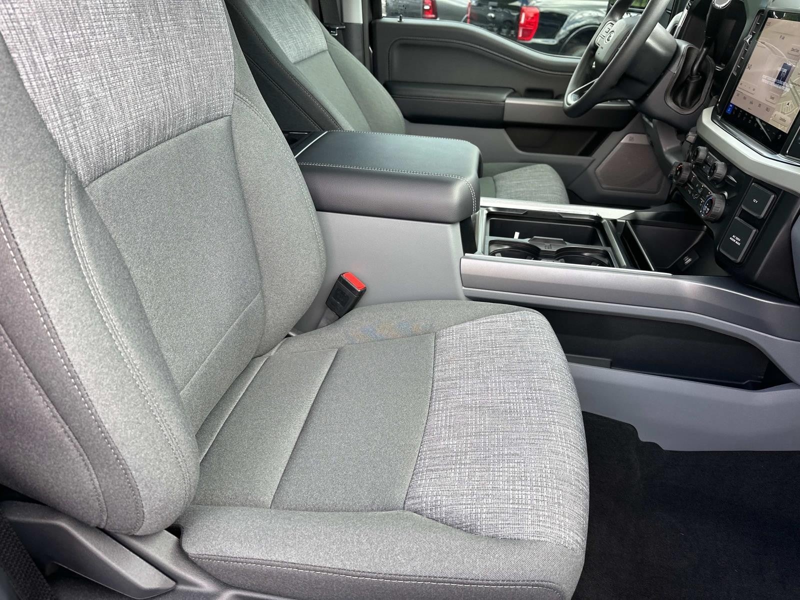 2025 Ford Super Duty F-250 SRW XLT 4WD CREW CAB 6.75' BO